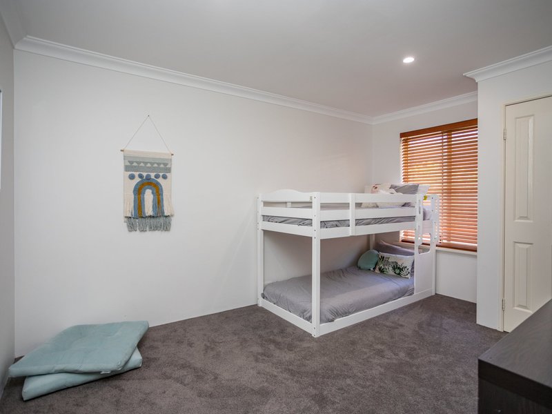 Photo - 7 Marston Way, Canning Vale WA 6155 - Image 17