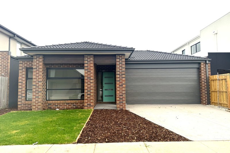 7 Maserati Way, Cranbourne East VIC 3977