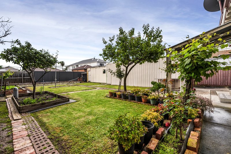 Photo - 7 Mashoobra Street, Coburg North VIC 3058 - Image 11