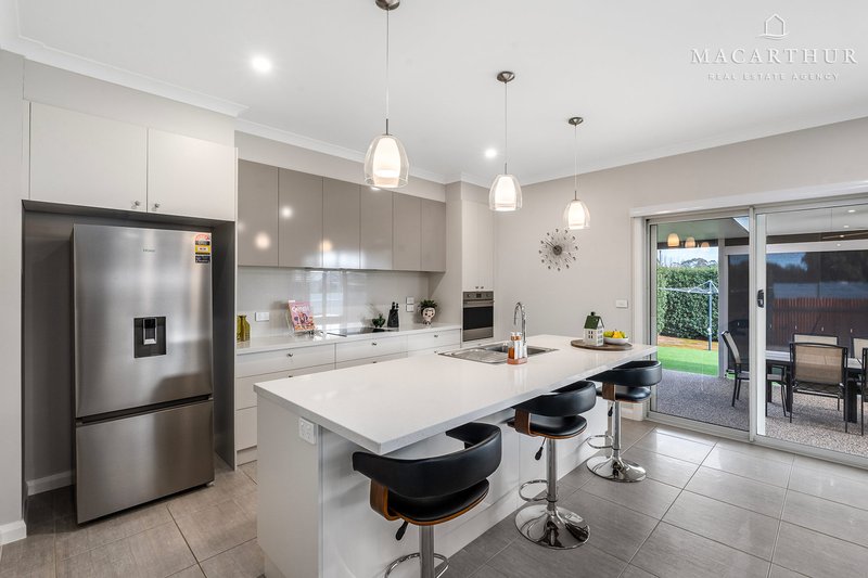 Photo - 7 Matthews Street, Lockhart NSW 2656 - Image 3