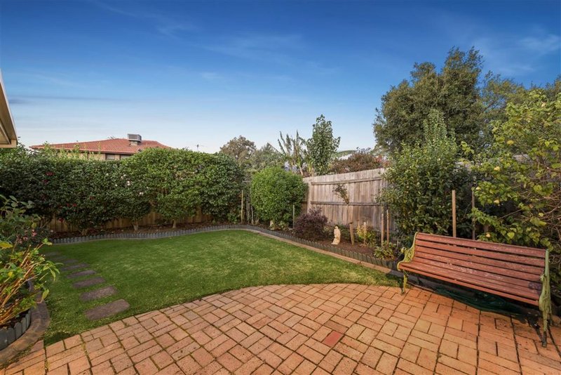 Photo - 7 Mawson Close, Wantirna South VIC 3152 - Image 8