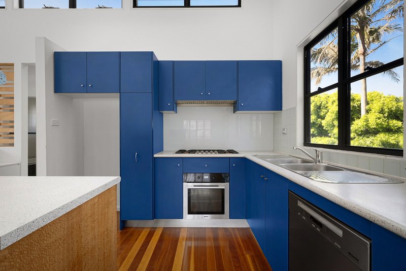 Photo - 7 Maxwell Crescent, Stanwell Park NSW 2508 - Image 5