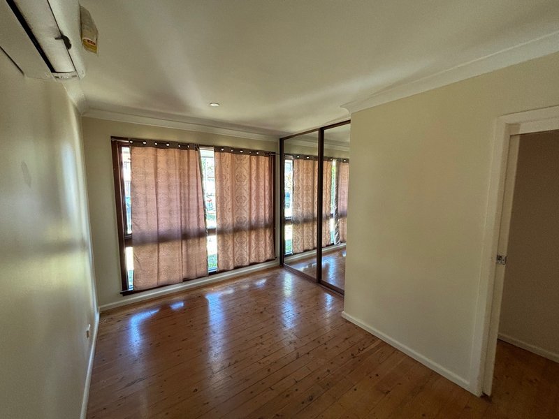 Photo - 7 Mayberry Crescent, Liverpool NSW 2170 - Image 5