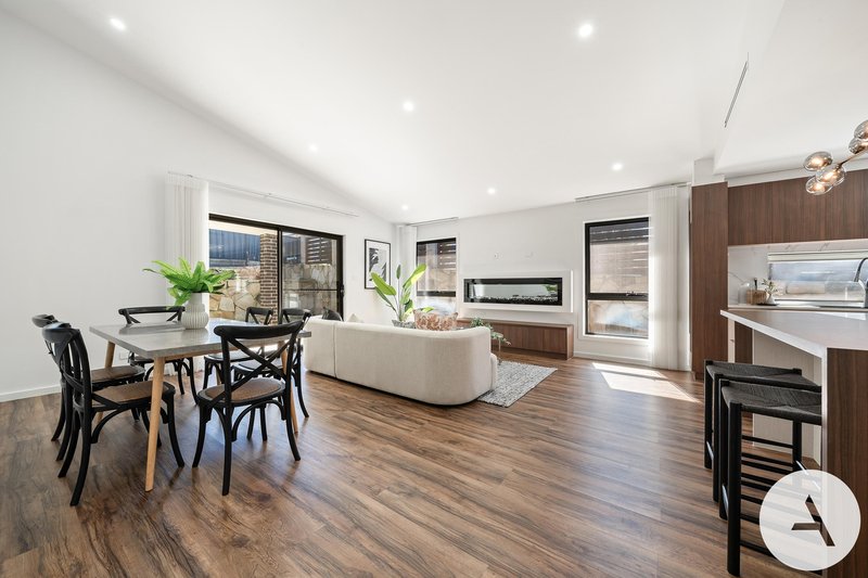 Photo - 7 Mayes Street, Taylor ACT 2913 - Image 6