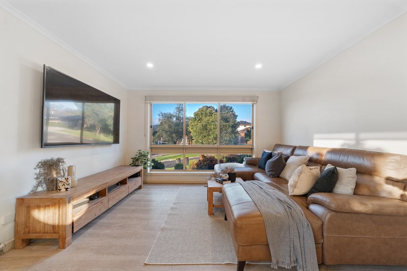 Photo - 7 Mayfair Drive, Ferntree Gully VIC 3156 - Image 2