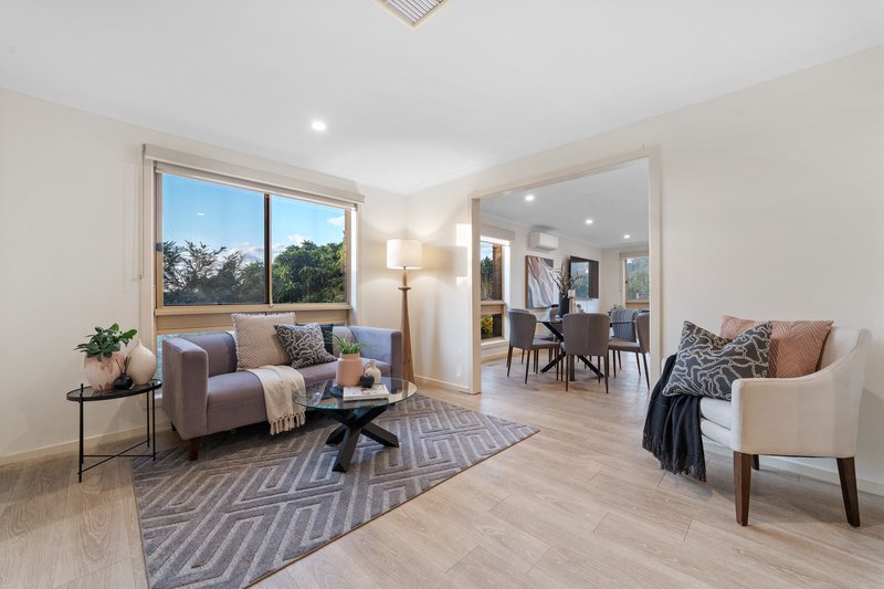 Photo - 7 Mayfair Drive, Ferntree Gully VIC 3156 - Image 3
