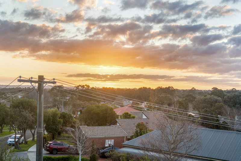 Photo - 7 Mayfair Drive, Ferntree Gully VIC 3156 - Image 18