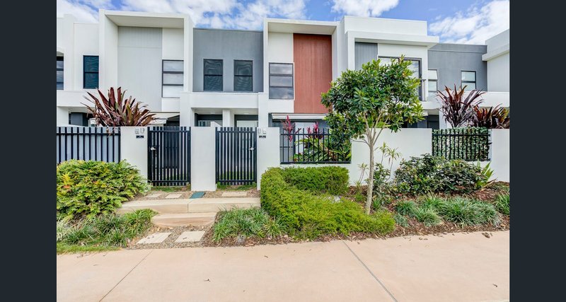 7 Mayfair Lane, Hope Island QLD 4212