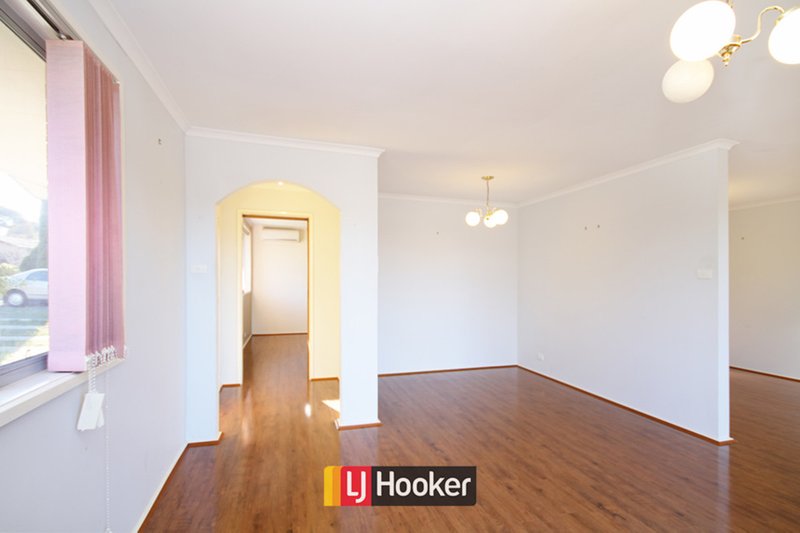 Photo - 7 Mccarthy Place, Charnwood ACT 2615 - Image 5