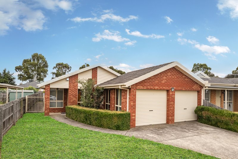 7 Mcconnell Crescent, Roxburgh Park VIC 3064