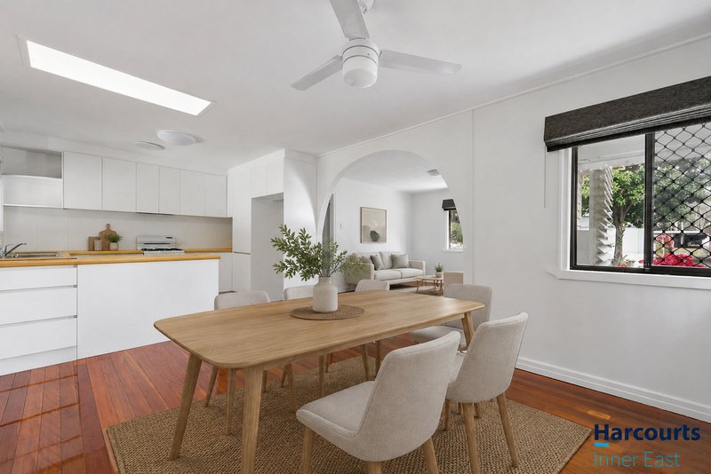 Photo - 7 Mcdonald Street, Hawthorne QLD 4171 - Image 2