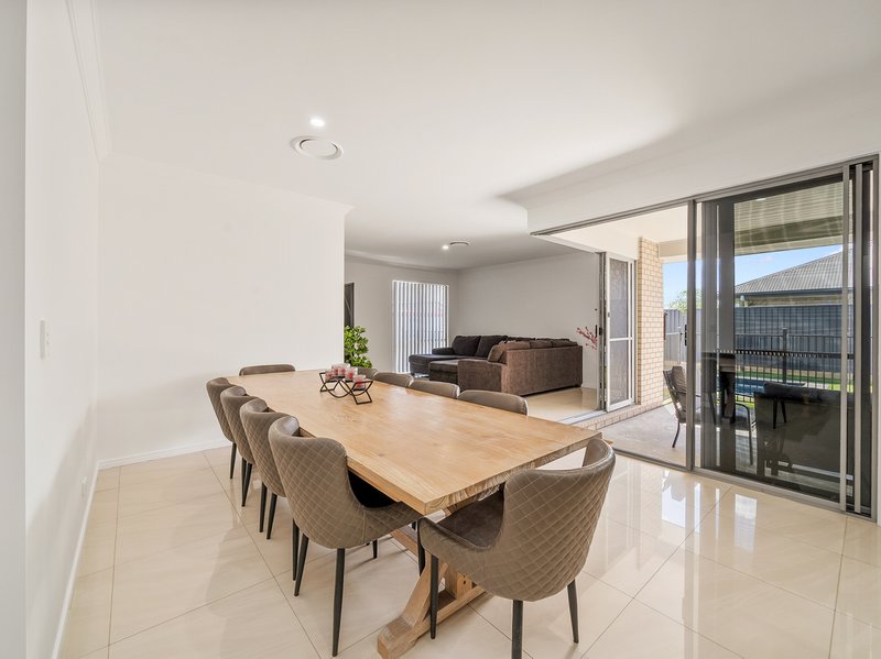 Photo - 7 Mckavanagh Street, Caboolture QLD 4510 - Image 7