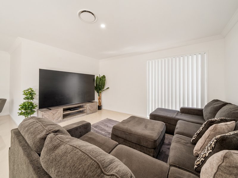 Photo - 7 Mckavanagh Street, Caboolture QLD 4510 - Image 10