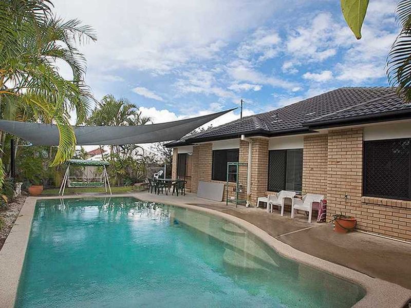 Photo - 7 Mckinley Court, Varsity Lakes QLD 4227 - Image 2