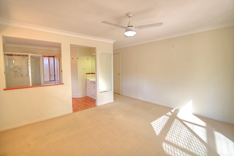 Photo - 7 Mcness Court, Flinders View QLD 4305 - Image 12