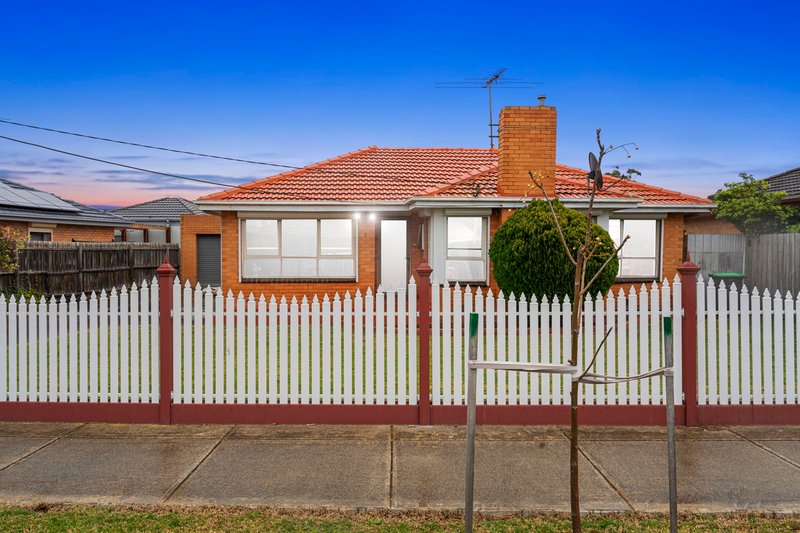 7 Mcrae Avenue, St Albans VIC 3021