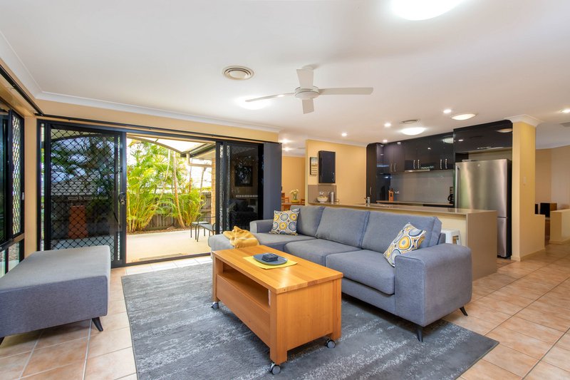 Photo - 7 Meike Crescent, Tanah Merah QLD 4128 - Image 5