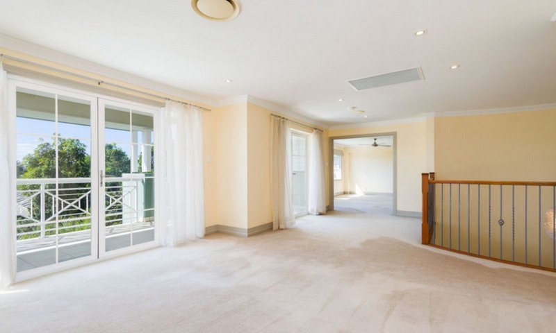 Photo - 7 Mellum Circuit, Pacific Pines QLD 4211 - Image 8
