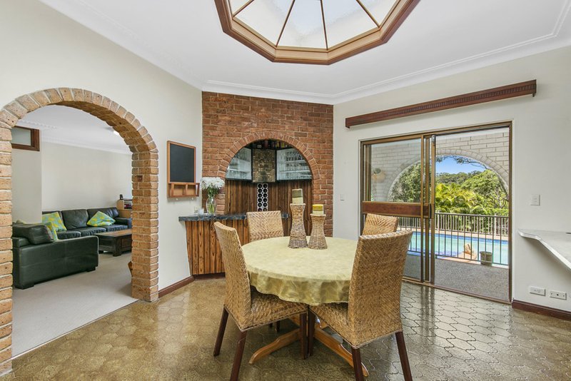 Photo - 7 Merrilee Crescent, Frenchs Forest NSW 2086 - Image 6