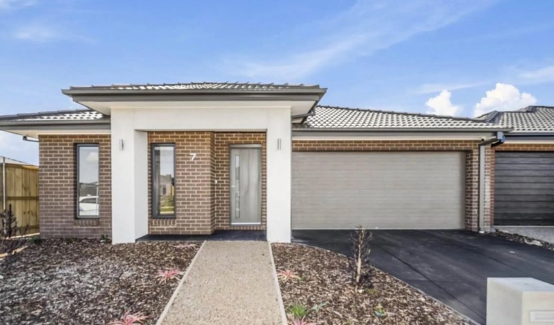 Photo - 7 Midgard Road, Weir Views VIC 3338 - Image 1
