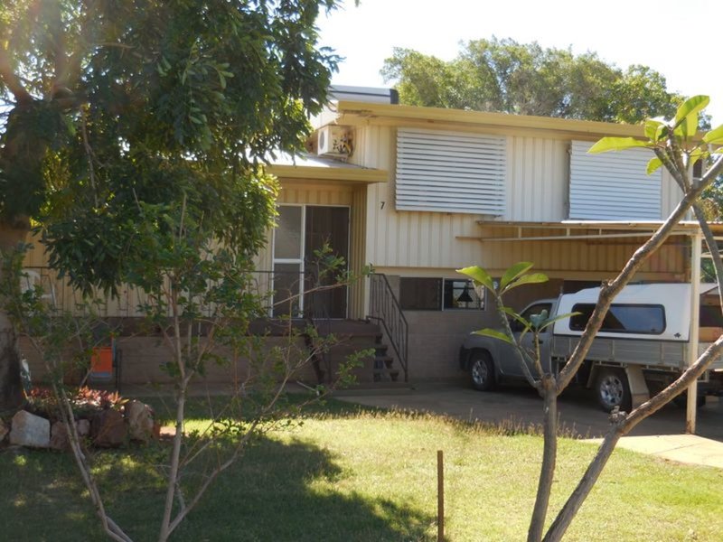 7 Millen Crescent, Mount Isa QLD 4825