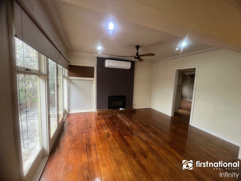 Photo - 7 Milliara Street, Mount Waverley VIC 3149 - Image 3