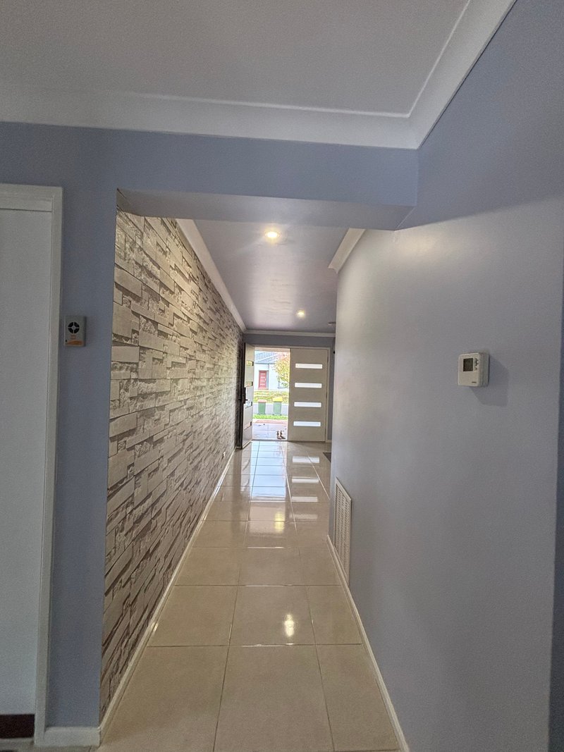 Photo - 7 Minter Court, Truganina VIC 3029 - Image 3