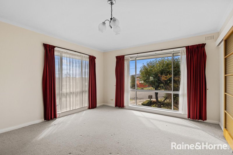 Photo - 7 Mitchell Avenue, Rosetta TAS 7010 - Image 4
