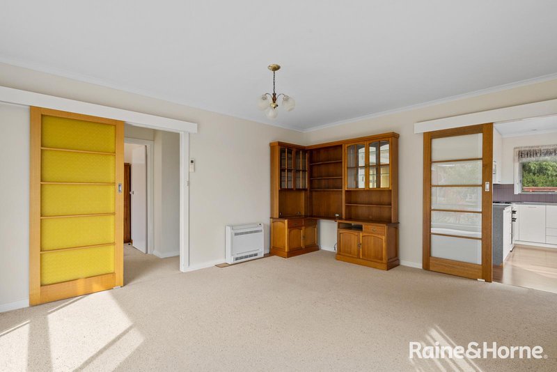 Photo - 7 Mitchell Avenue, Rosetta TAS 7010 - Image 5