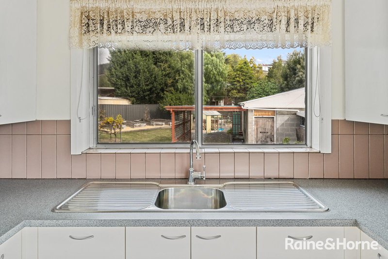 Photo - 7 Mitchell Avenue, Rosetta TAS 7010 - Image 8