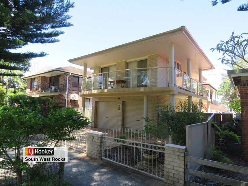 Photo - 7 Mitchell Street, South West Rocks NSW 2431 - Image 3