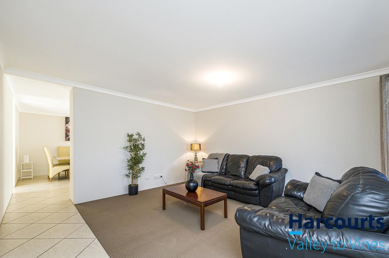 Photo - 7 Mona Vale Loop, Ellenbrook WA 6069 - Image 2