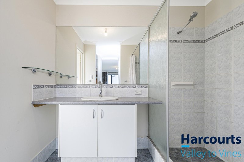 Photo - 7 Mona Vale Loop, Ellenbrook WA 6069 - Image 6