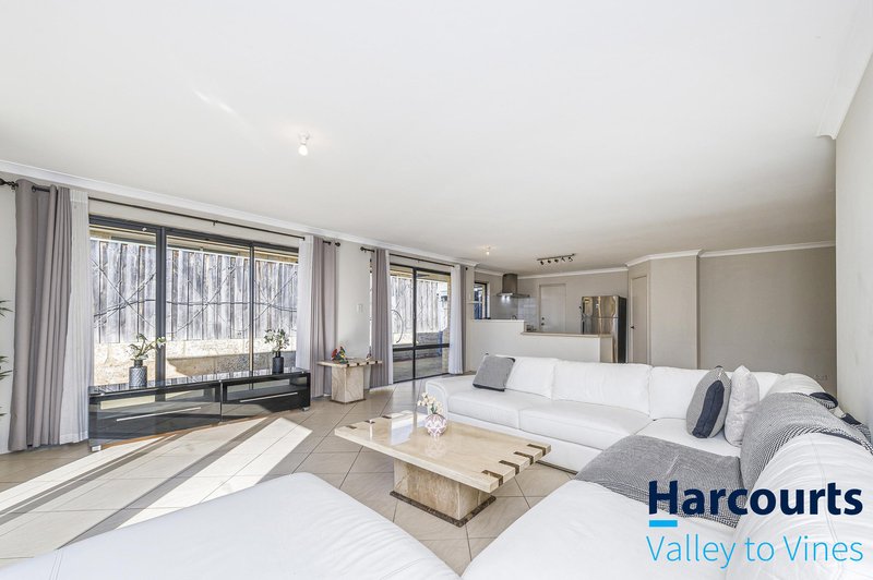 Photo - 7 Mona Vale Loop, Ellenbrook WA 6069 - Image 19