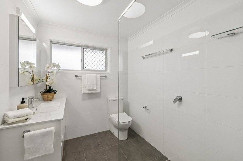 Photo - 7 Monarda Street, Runcorn QLD 4113 - Image 11