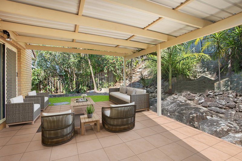 Photo - 7 Montezuma Drive, Burleigh Waters QLD 4220 - Image 2