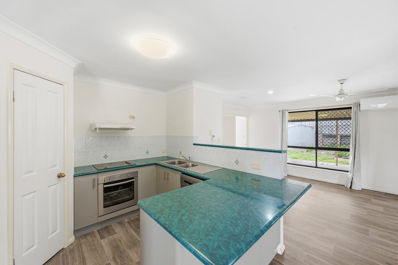Photo - 7 Montrose Place, New Auckland QLD 4680 - Image 3