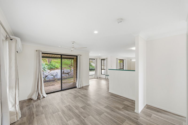 Photo - 7 Montrose Place, New Auckland QLD 4680 - Image 4