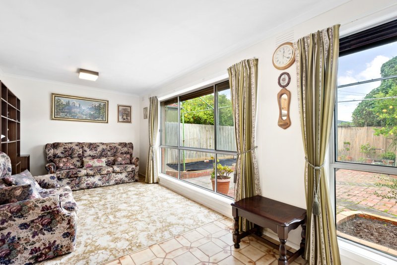 Photo - 7 Montrose Street, Oakleigh South VIC 3167 - Image 2