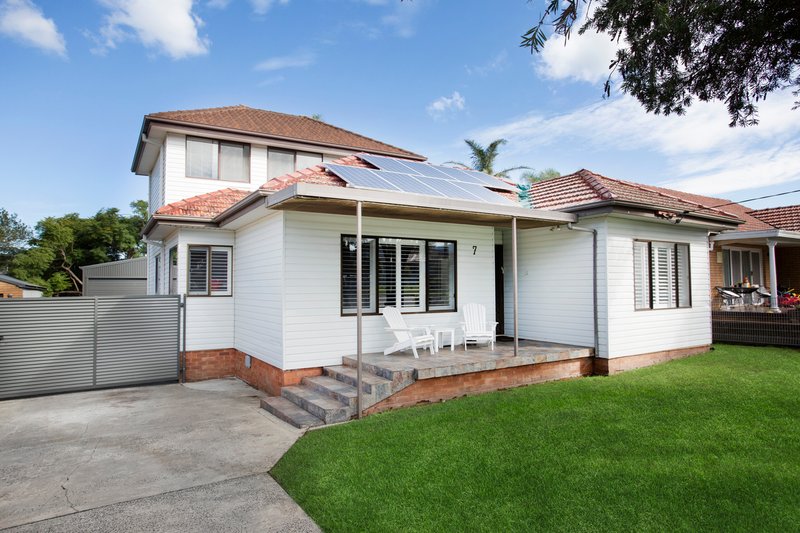 Photo - 7 Moran Avenue, Dapto NSW 2530 - Image 2