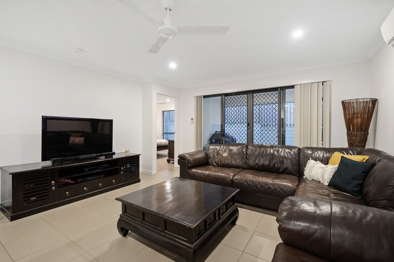 Photo - 7 Morna Place, Coomera QLD 4209 - Image 6