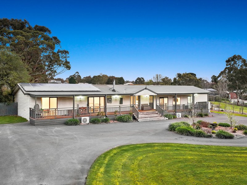 Photo - 7 Morris Way, Bunyip VIC 3815 - Image 2