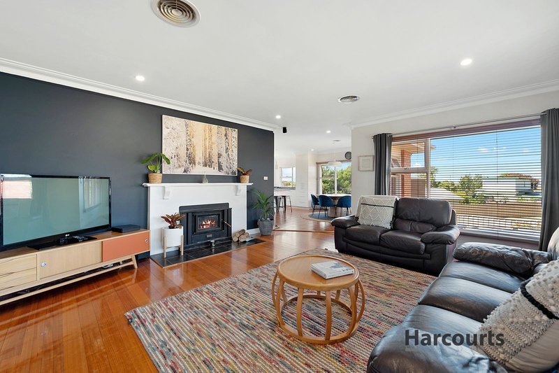 Photo - 7 Morse Place, Devonport TAS 7310 - Image 2