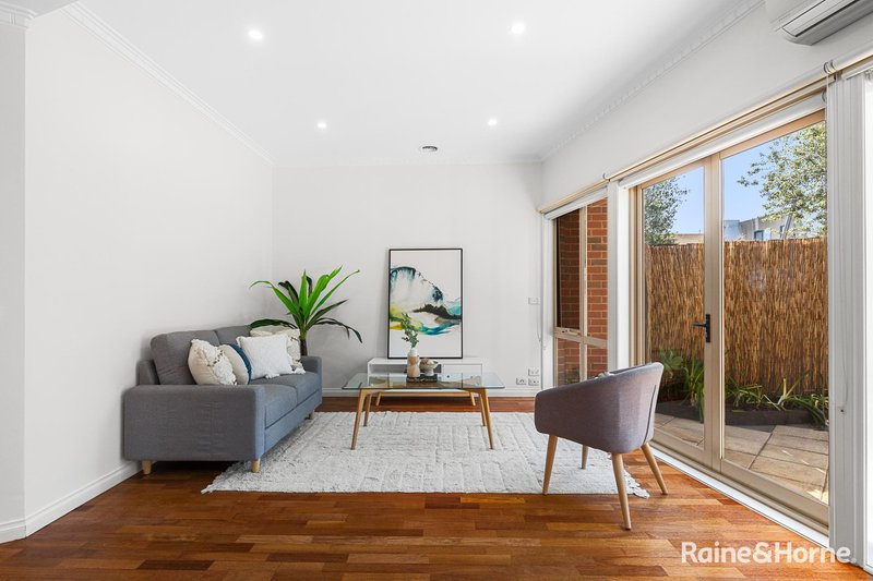 Photo - 7 Morton Lane, Flemington VIC 3031 - Image 3