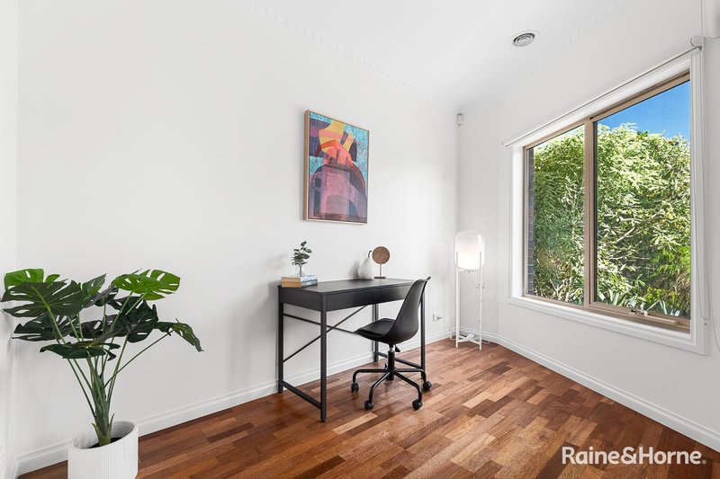 Photo - 7 Morton Lane, Flemington VIC 3031 - Image 6