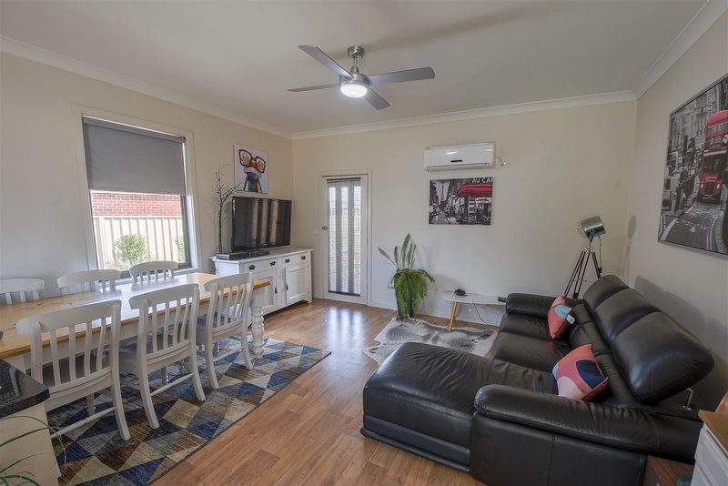 Photo - 7 Motavu Drive, Horsham VIC 3400 - Image 3