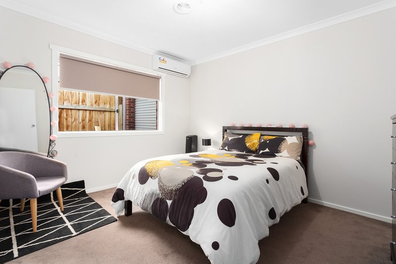 Photo - 7 Mountford Rise, Pakenham VIC 3810 - Image 9