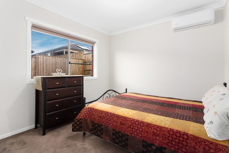 Photo - 7 Mountford Rise, Pakenham VIC 3810 - Image 11