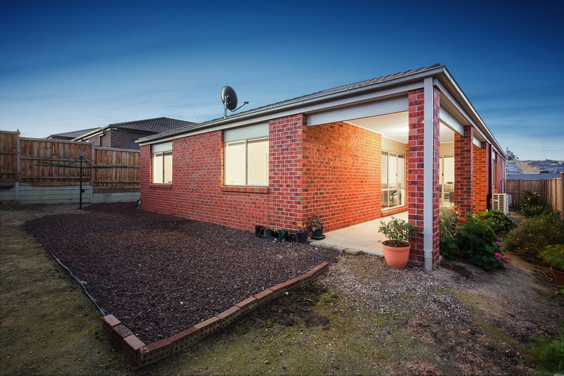 Photo - 7 Mountford Rise, Pakenham VIC 3810 - Image 15