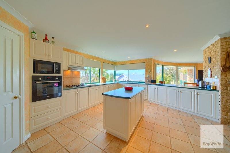 Photo - 7 Mudge Retreat, Spencer Park WA 6330 - Image 13